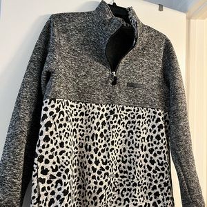 *NWOT* Simply Southern Pullover